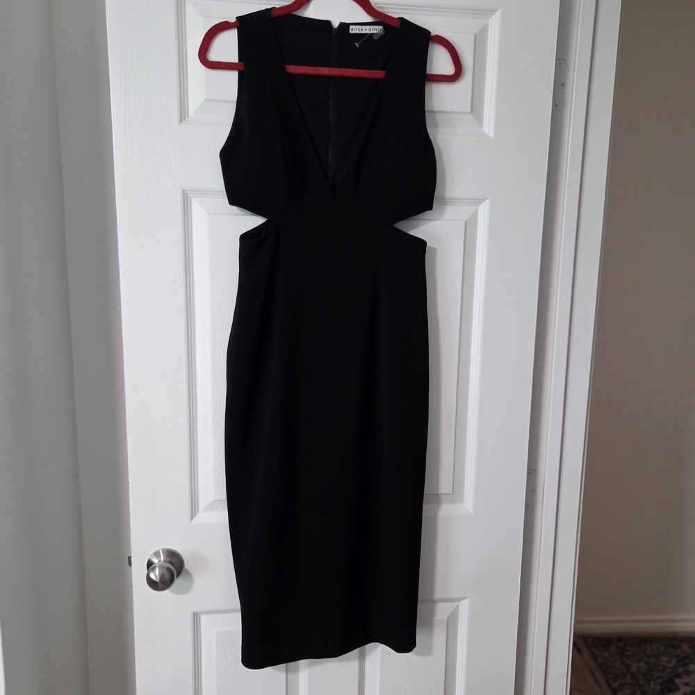 Alice + Olivia Elegant Fitted Cut Out Black Midi Dress. Formal Cocktail. 10